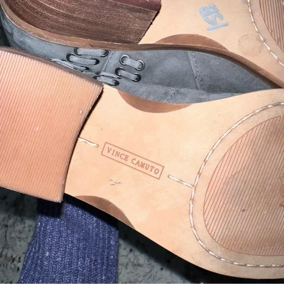 Vince Camuto Gray Stone Suede Pevista Slit Lace Ankle Heeled Bootie Size 5.5 - Picture 4 of 12